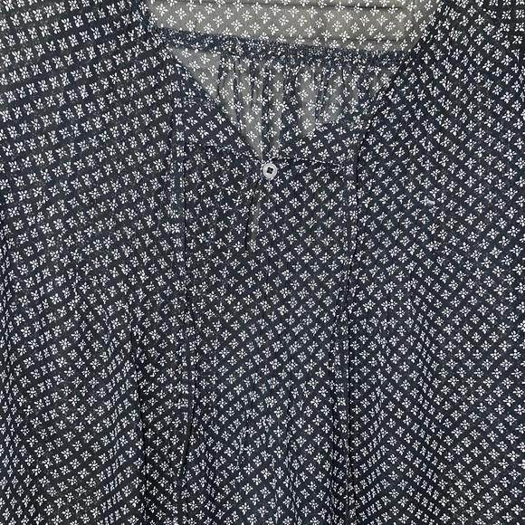 American Eagle Black and White Blouse Small NWOT - Picture 2 of 6